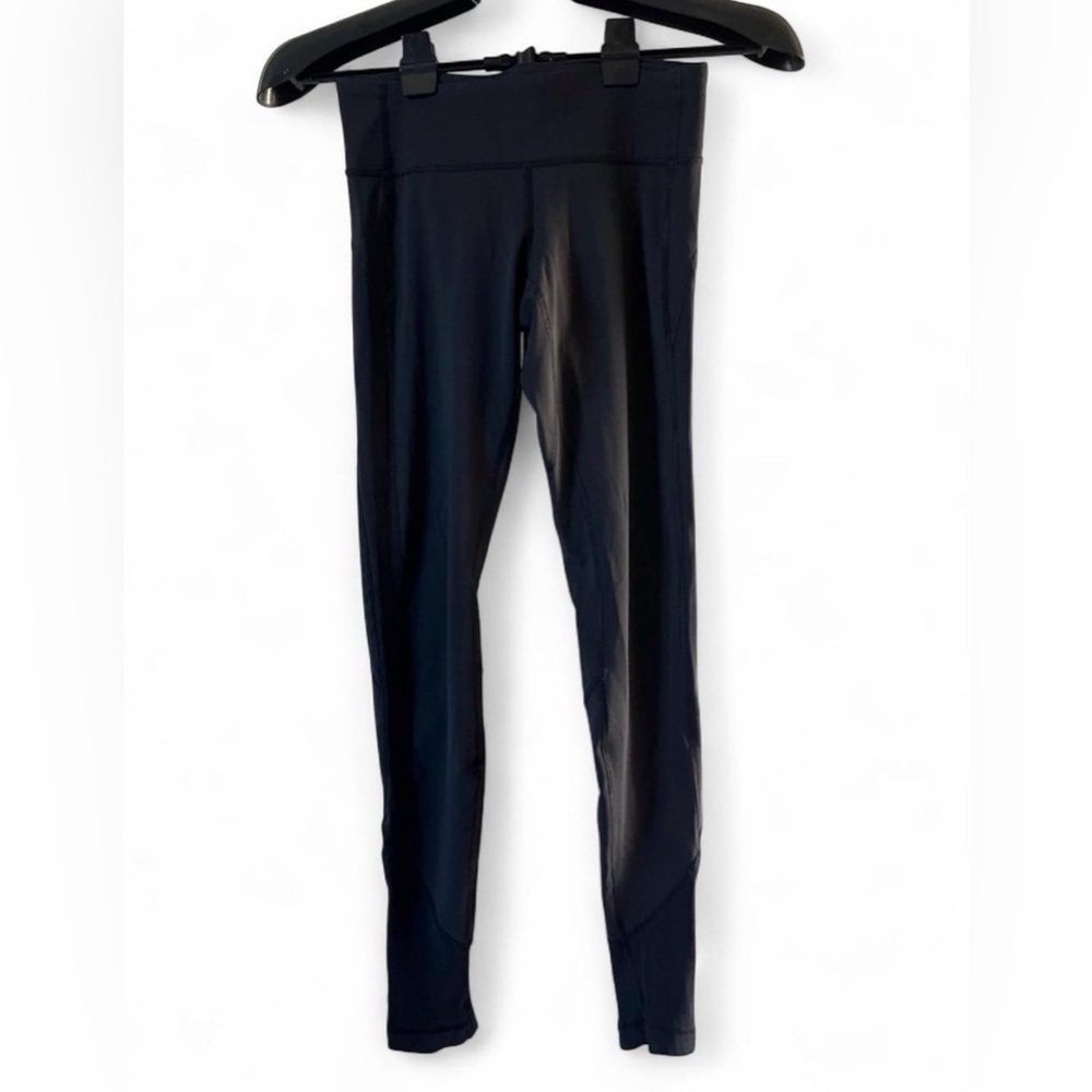 Lululemon In Movement leggings, black, size 4